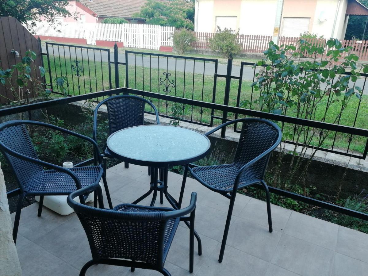 Zsuzsanna Vendeghaz Hotel Gyomaendrod Luaran gambar